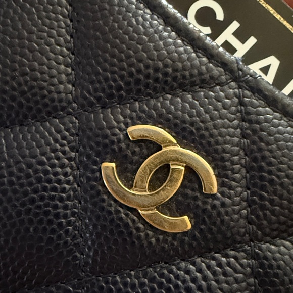 Chanel Navy Quilted Card Holder - Picture 15 of 15